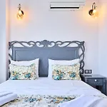 Megaron Homes Cunda Island Hotel *